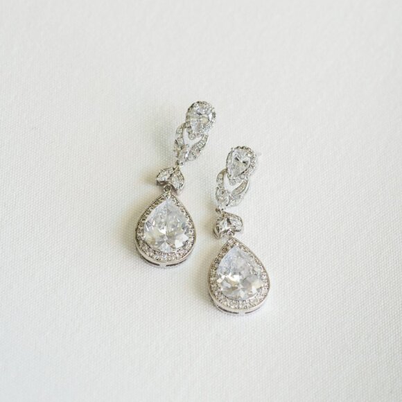 WEDDING EARRINGS SILVER LONG DROP CUBIC ZIRCONIA - Picture 6 of 7